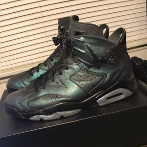 Air Jordan Retro 6 size 13 back on